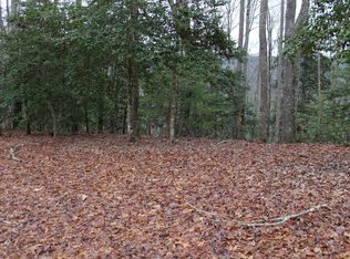 14 Moonshine Rdg, Hayesville, NC 28904