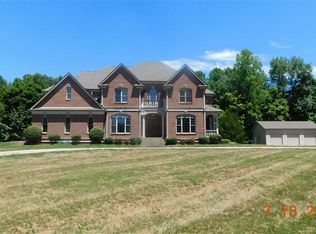 513 Mahan Rd, Bedford, IN 47421