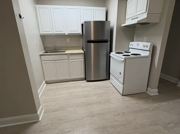 7 Circle Dr #4, Browns Mills, NJ 08015