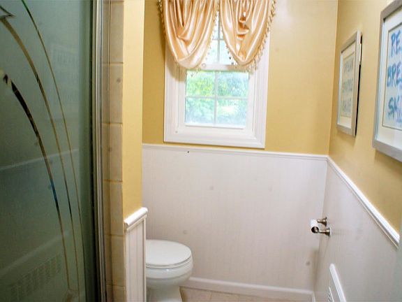 5th image of 19 Gramercy Ave