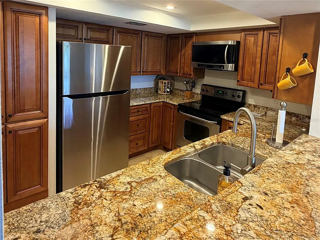 2 bed, 1.0 bath, 960 sqft, $2,800 — Photo 4