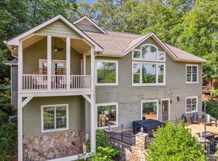 215 Shakespeare Dr, Clayton, GA 30525