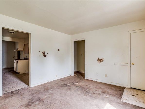 2502 E Mossman Ave, Wichita, KS 67214