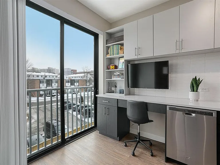 Phase I (1200 Broadway) Furnished Studio