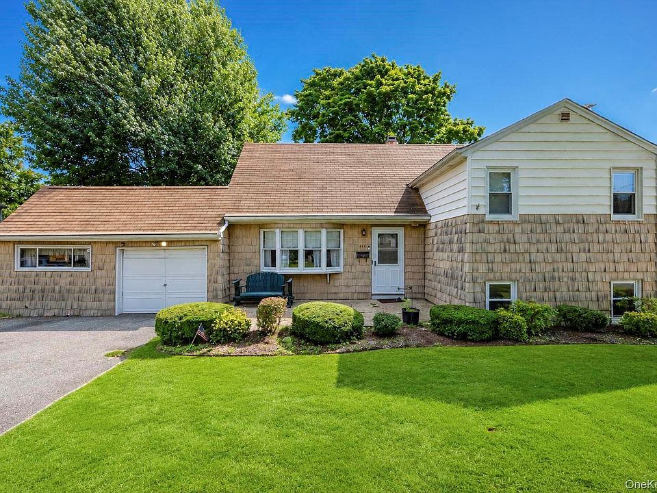 1st image of 1425 Pine Drive