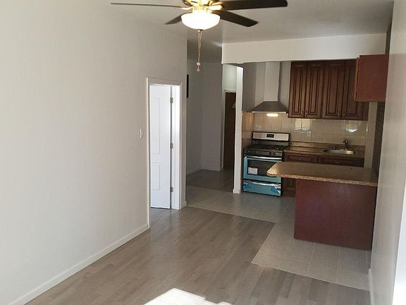 4th image of 207 E 115th St APT 5