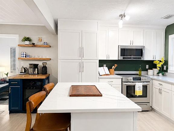 4th image of 926 29TH STREET N