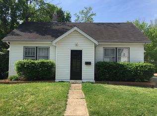 8716 Ezra Dr, Saint Louis, MO 63114