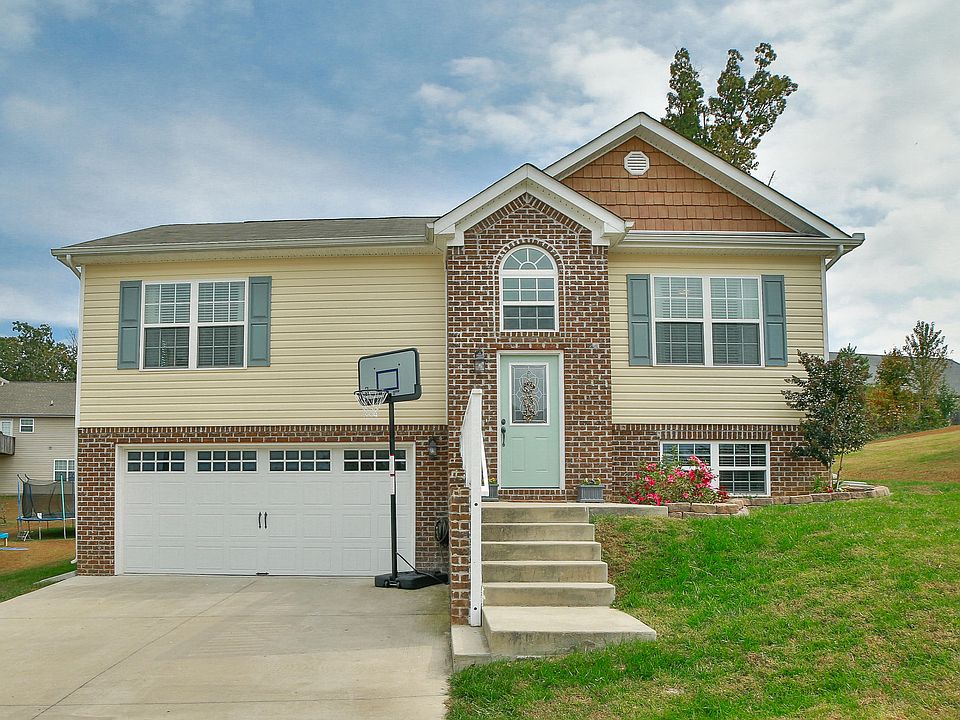 1st image of 1919 Short Leaf Ln