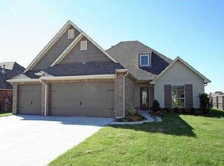 1709 W Vicksburg St S, Broken Arrow, OK 74011
