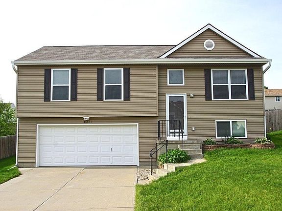 2nd image of 16131 Cottonwood Ave