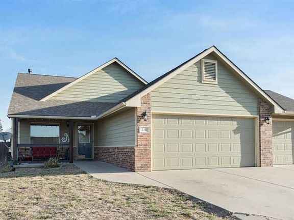 2nd image of 214 W Harmony Cir