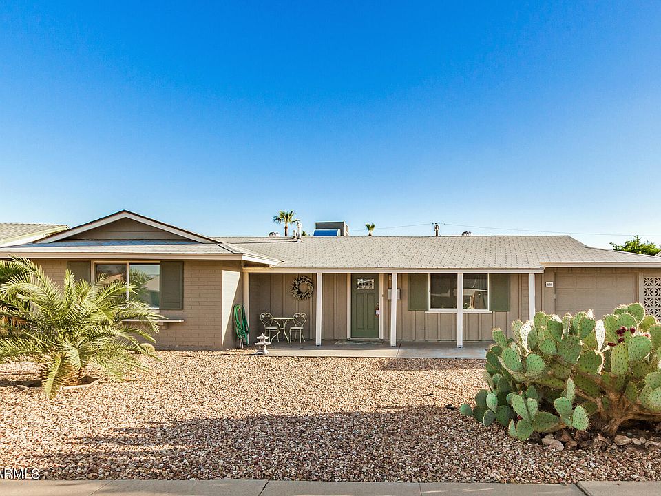 1st image of 10829 W CANTERBURY Drive