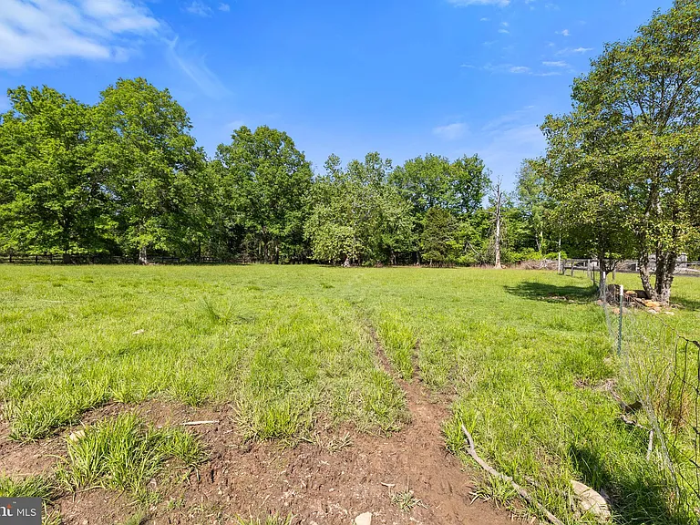 4301 Mountain View Dr — Photo 57
