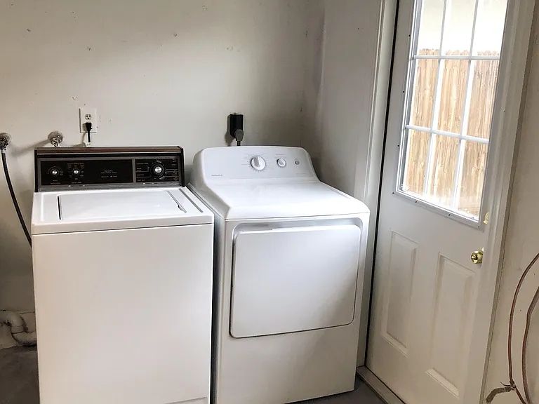 2378 Covington Dr — Photo 19