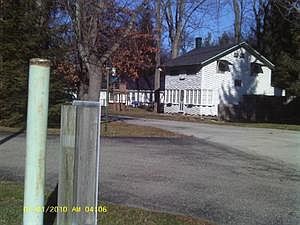 4th image of 4147 Woodland Ave
