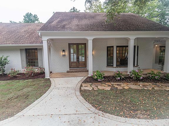 2nd image of 321 Vesclub Dr