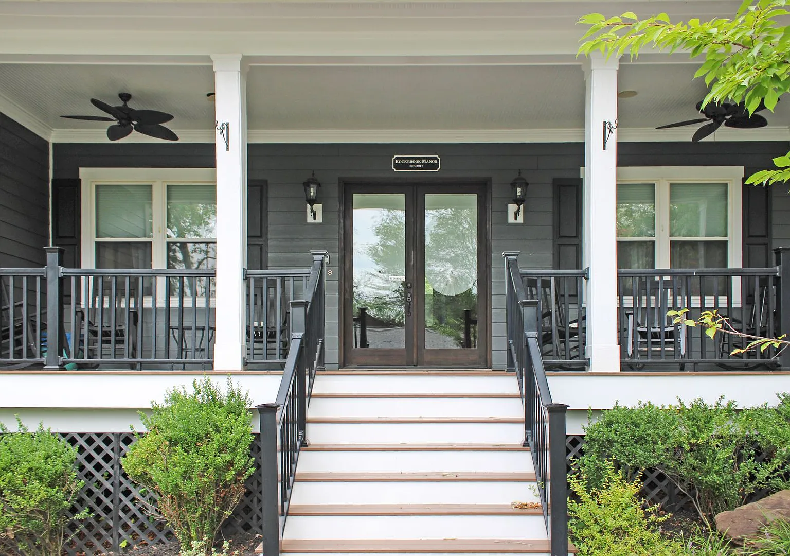 Luxury Furnished 4-bedroom home — Photo 2