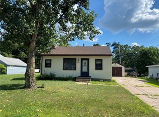 2017 Edgewood Ln, Eau Claire, WI 54703