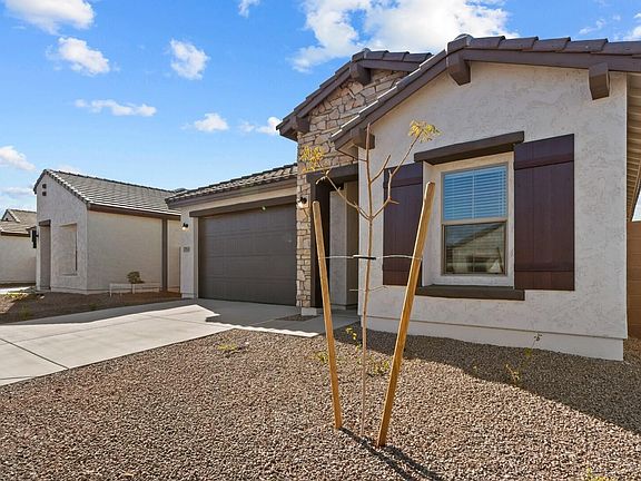 4th image of 7914 N 80th Avenue