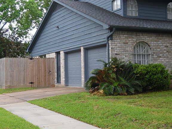4th image of 9303 Meaux Dr