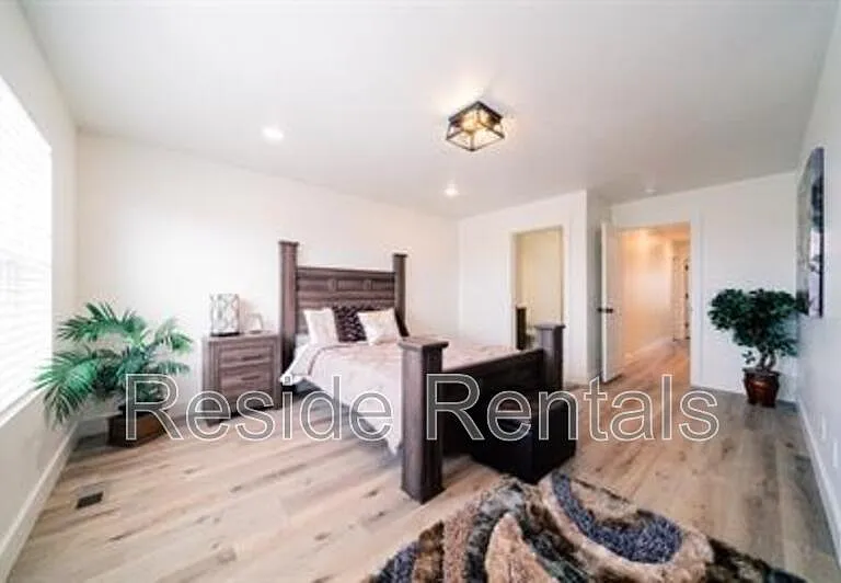 220 N Spring Creek Pkwy #10 — Photo 13