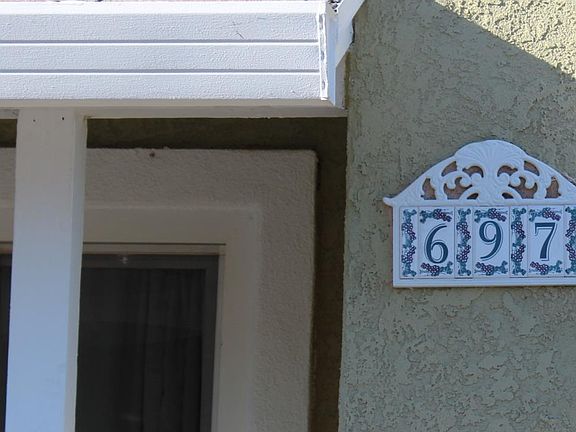 4th image of 697 Longwood Ave