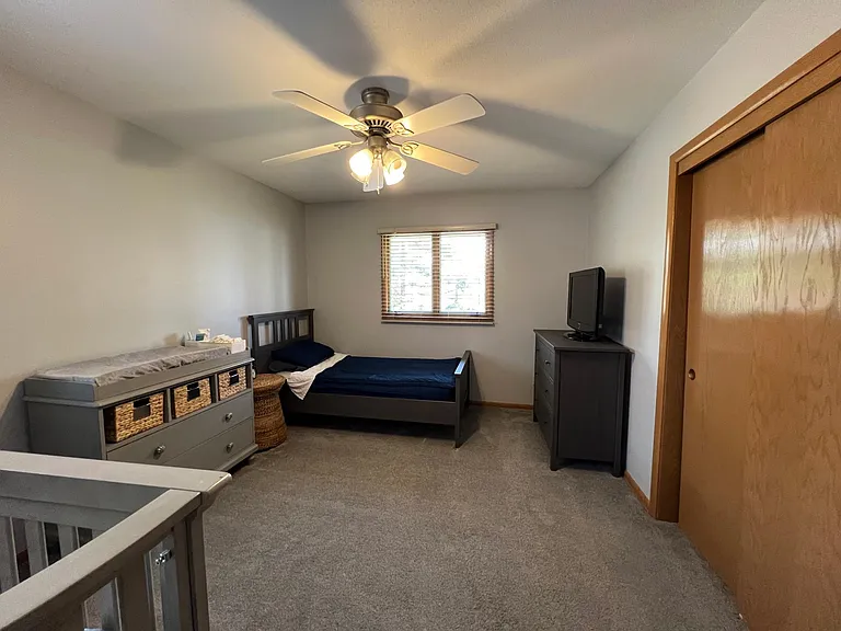 4237 Valley View Rd — Photo 11
