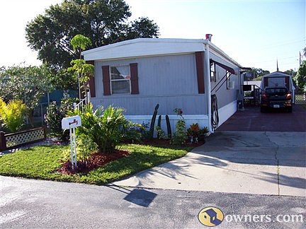2nd image of 713 Rose St Lot 5