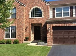 2100 Fairfield Dr, Plainfield, IL 60586