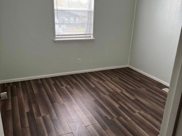 1403 Stafford Rd