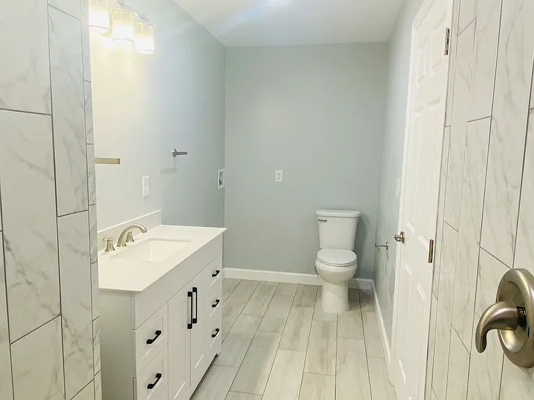 628 Hills Blvd #1 — Photo 6