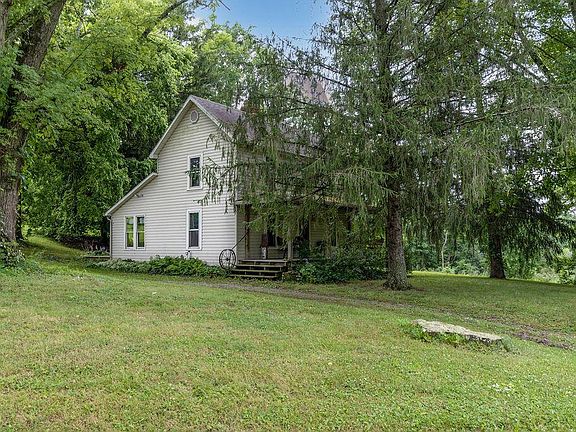 2nd image of 3592 Township Road 418 NW