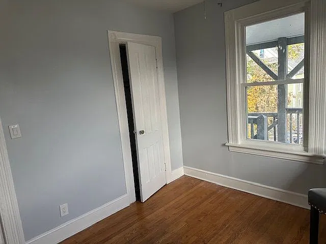 2 bed, 1.0 bath, 900 sqft, $1,800 — Photo 3