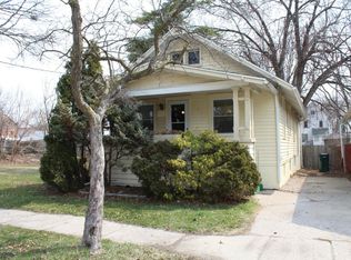 121 Clifford St, Lansing, MI 48912