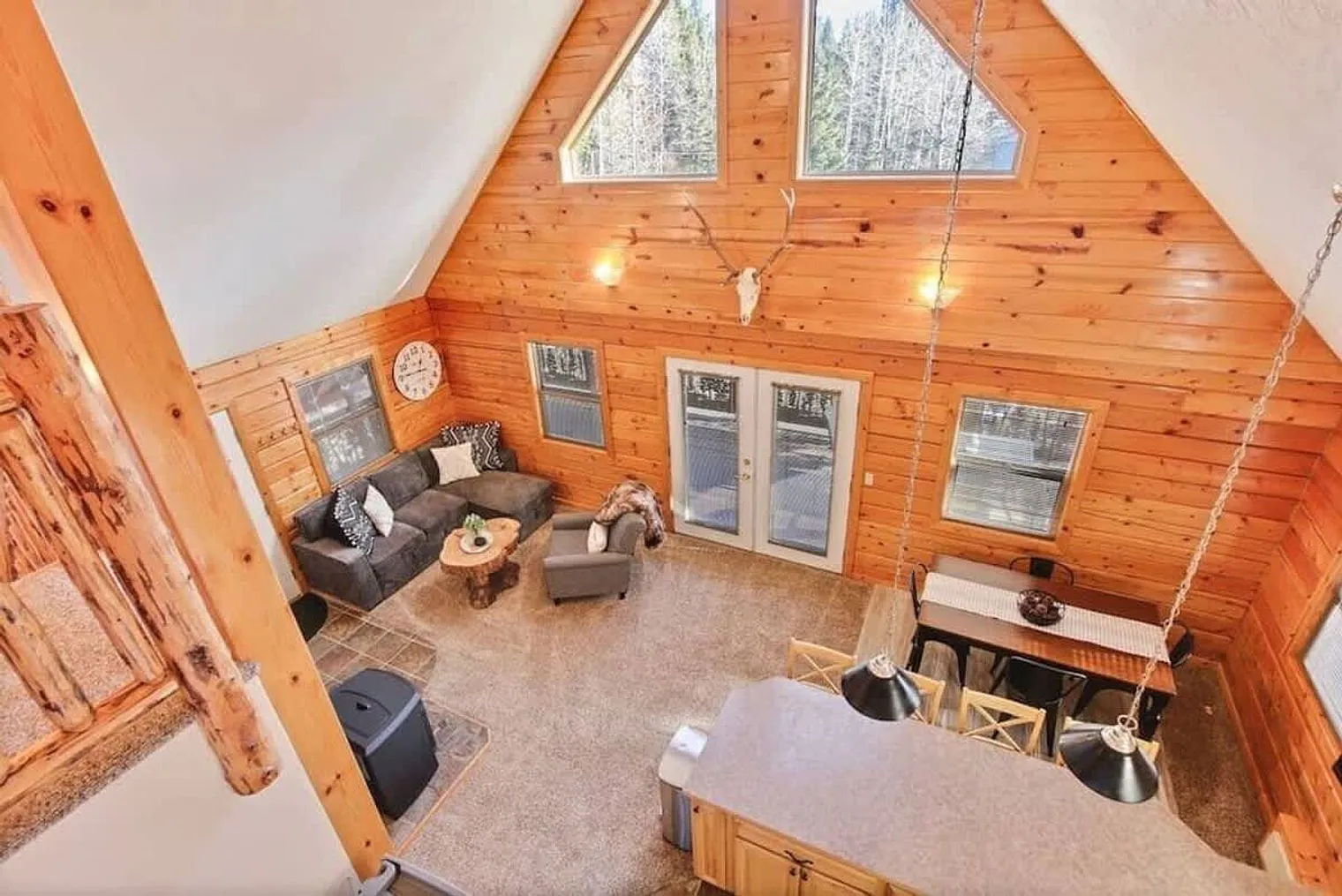 2 bed, 1.0 bath, $5,939 — Photo 2