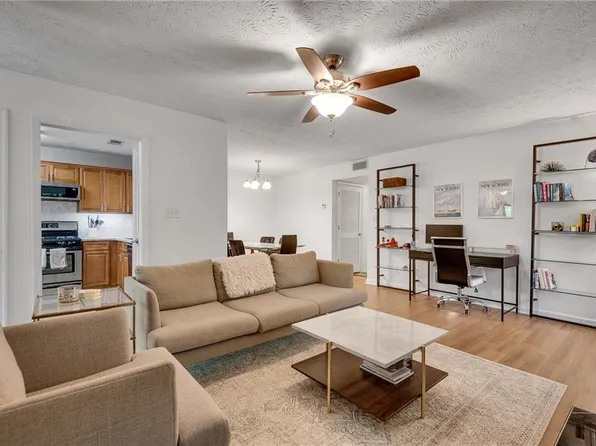 1426 N Crossing Dr NE, Atlanta, GA 30329
