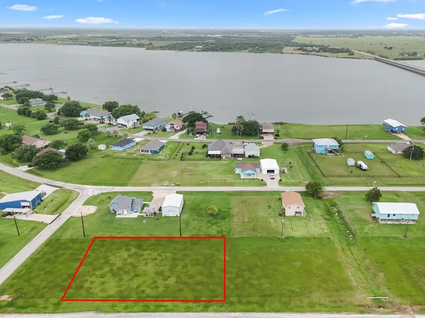 102 Calumet Dr Lot 13841385, Palacios, TX 77465