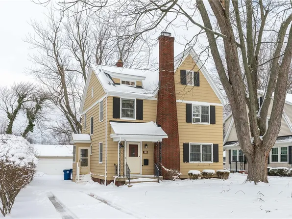 52 Bondcroft Dr, Amherst, NY 14226