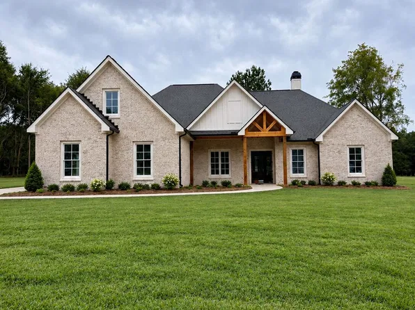 132 Iroquois Ct, Covington, GA 30014