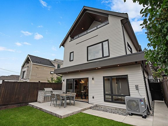 3rd image of 2211 William St #2