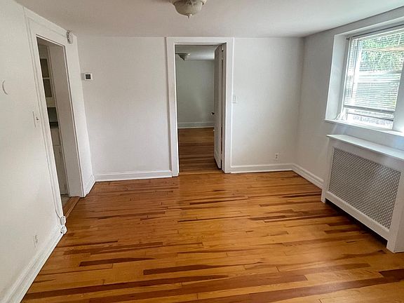5th image of 46 Chestnut St #1