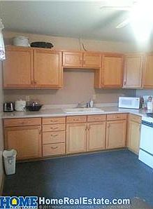 5th image of 407 Cedar St
