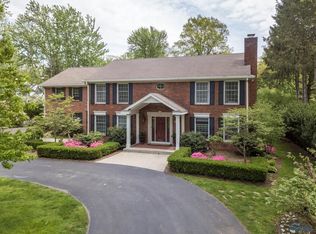 2460 Underhill Rd, Toledo, OH 43615