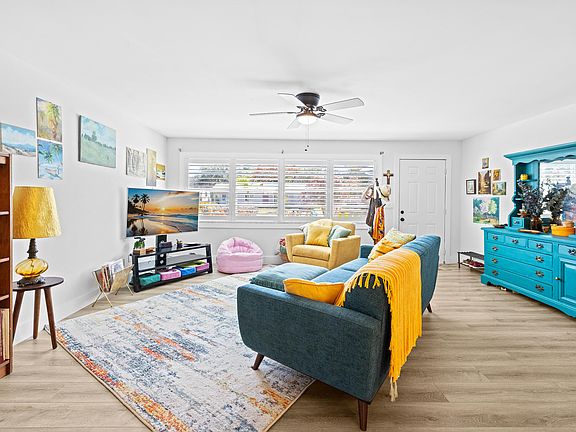 3rd image of 221 Caprol Lane