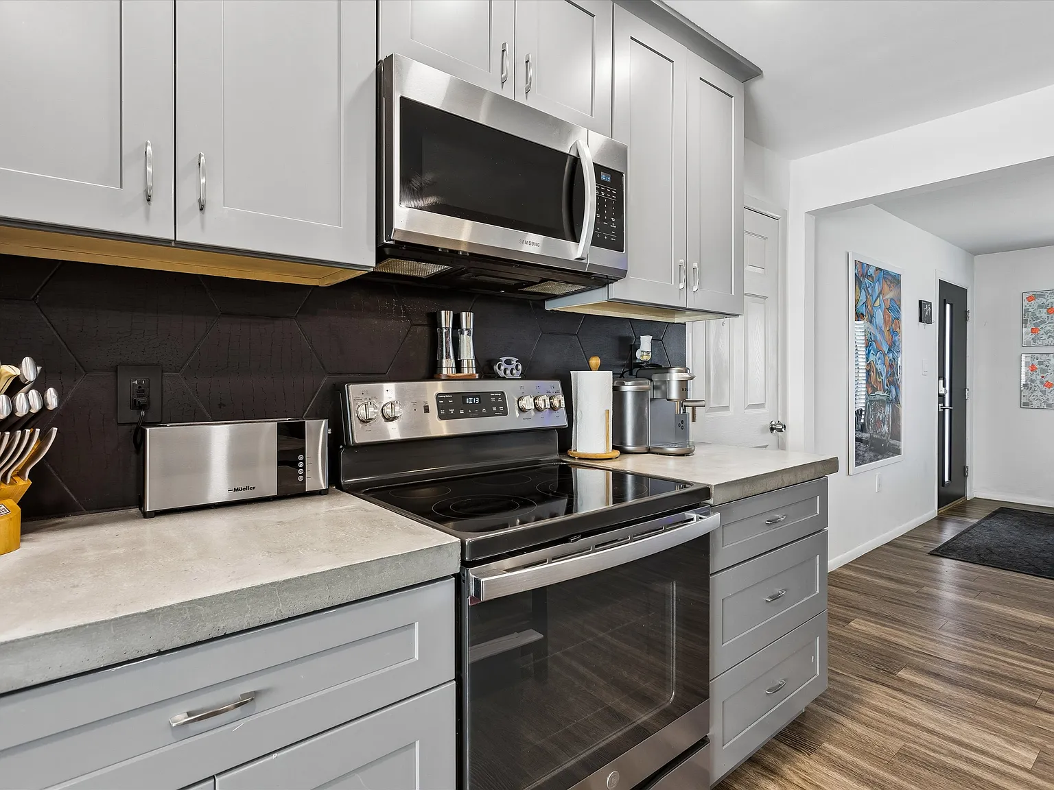2 bed, 1469 sqft, $3,550 — Photo 3