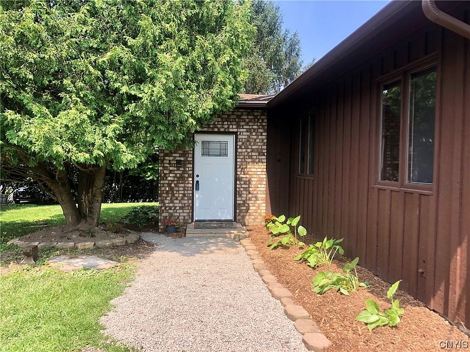 4342 Sweet Rd, Manlius, NY 13104 | MLS #S1490003 | Zillow