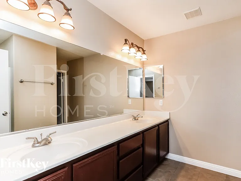 5970 Tamara Costa Ct — Photo 10