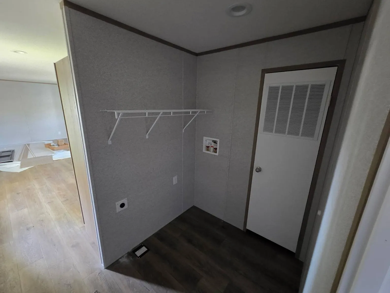 3 bed, 2.0 bath, $1,195 — Photo 4