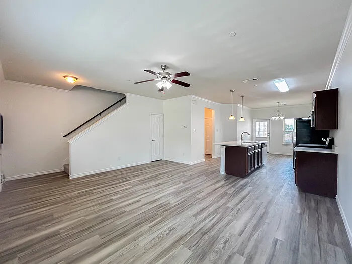 5524 Dolores Pl — Photo 8